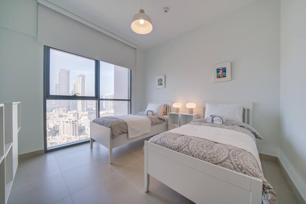 Burj Khalifa View - 2Br And Maid - Downtown Apartment Dubai Luaran gambar