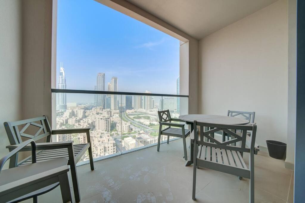 Burj Khalifa View - 2Br And Maid - Downtown Apartment Dubai Luaran gambar