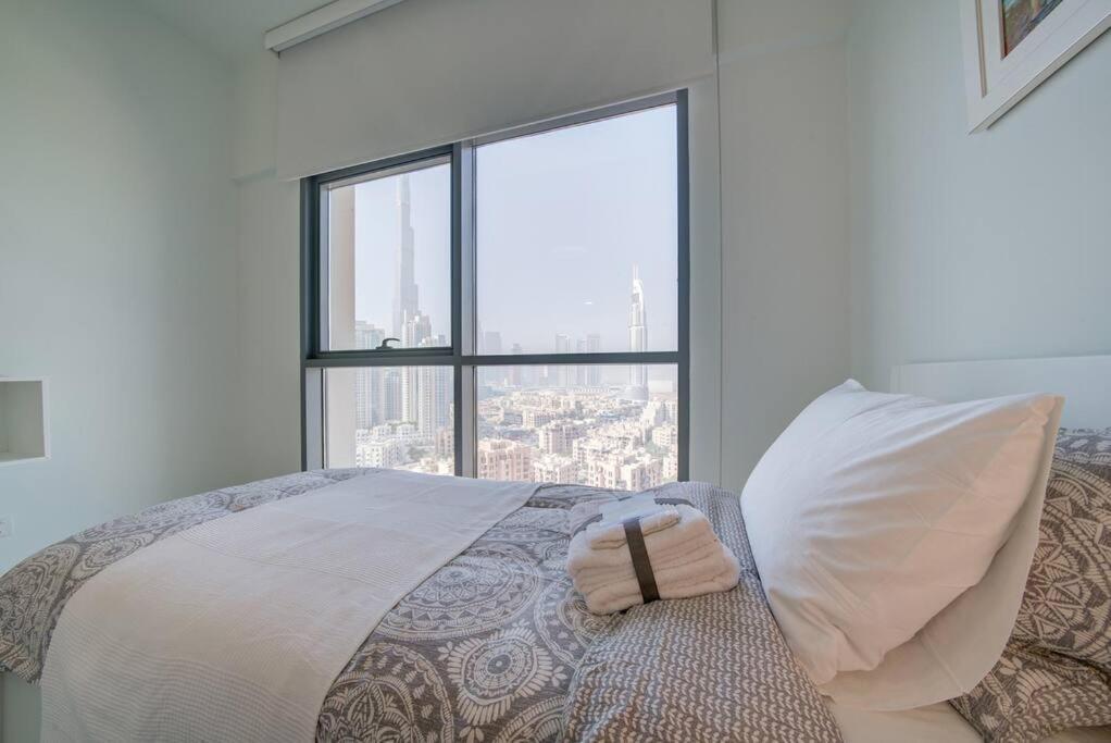 Burj Khalifa View - 2Br And Maid - Downtown Apartment Dubai Luaran gambar